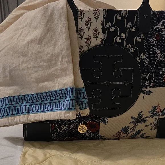Tory Burch Ella Navy, Cream and Red Patchwork Floral Large Tote - Picture 7 of 8